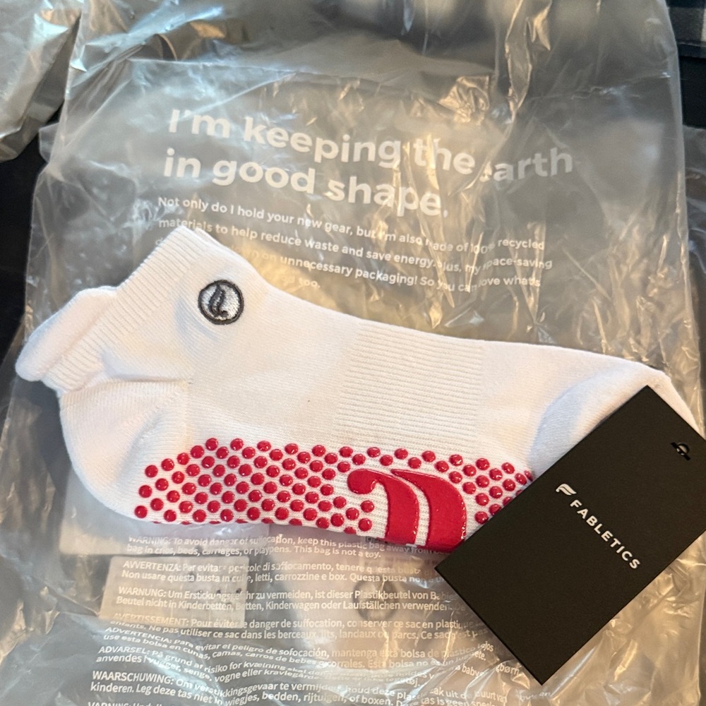 Fabletics The Powerhouse Grip Socks, Size M/L, NWT